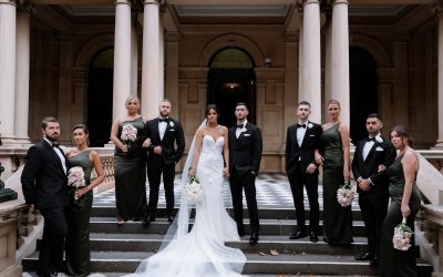 We love a late Autumn Wedding !
